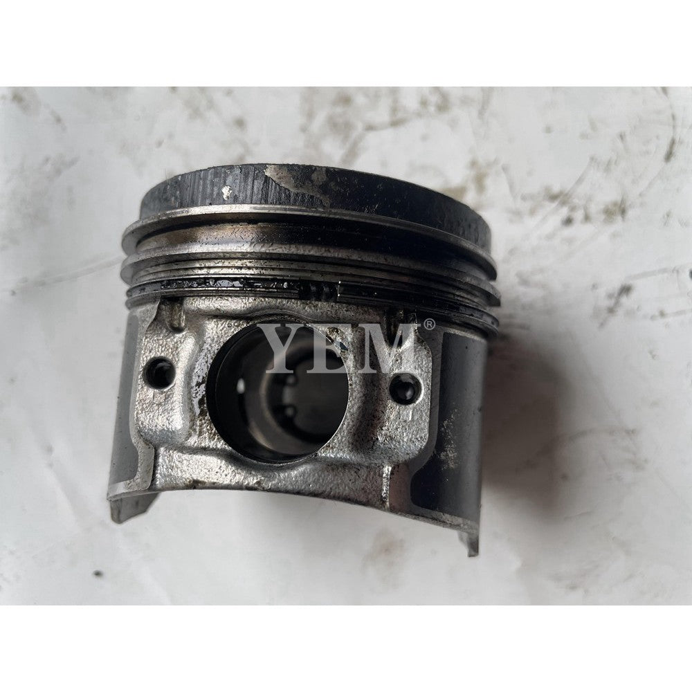 Piston For Yanmar 3TNM72 Engine parts