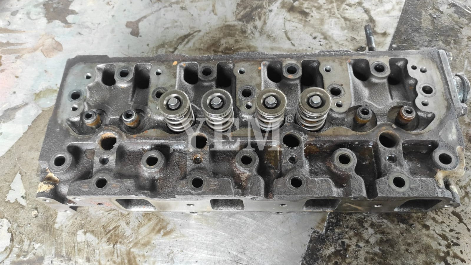 Cylinder Head 4TNE86 For Yanmar Engine parts