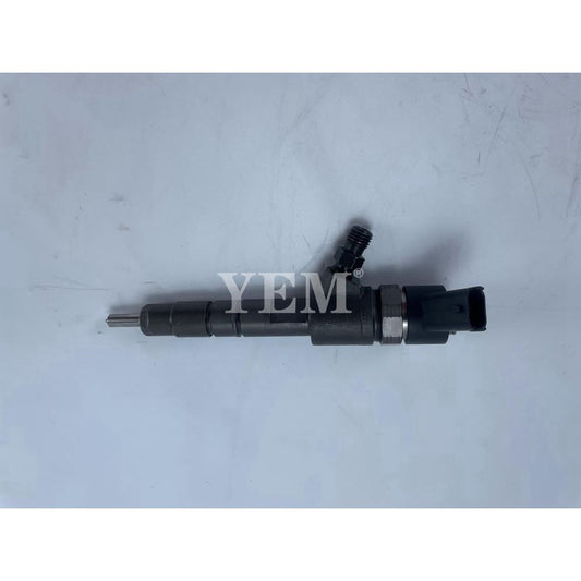 Fuel Injector 129E01-53100 For Yanmar 4TNV98 Engine parts