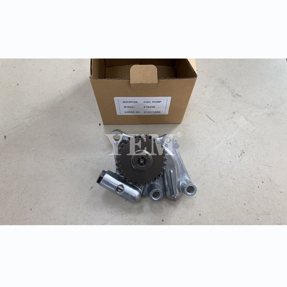Oil Pump For Yanmar 4TNV98 Engine parts
